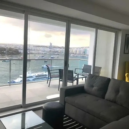 7 Apartment *